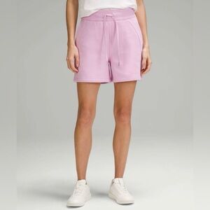 Lululemon scuba shorts 5” size 6